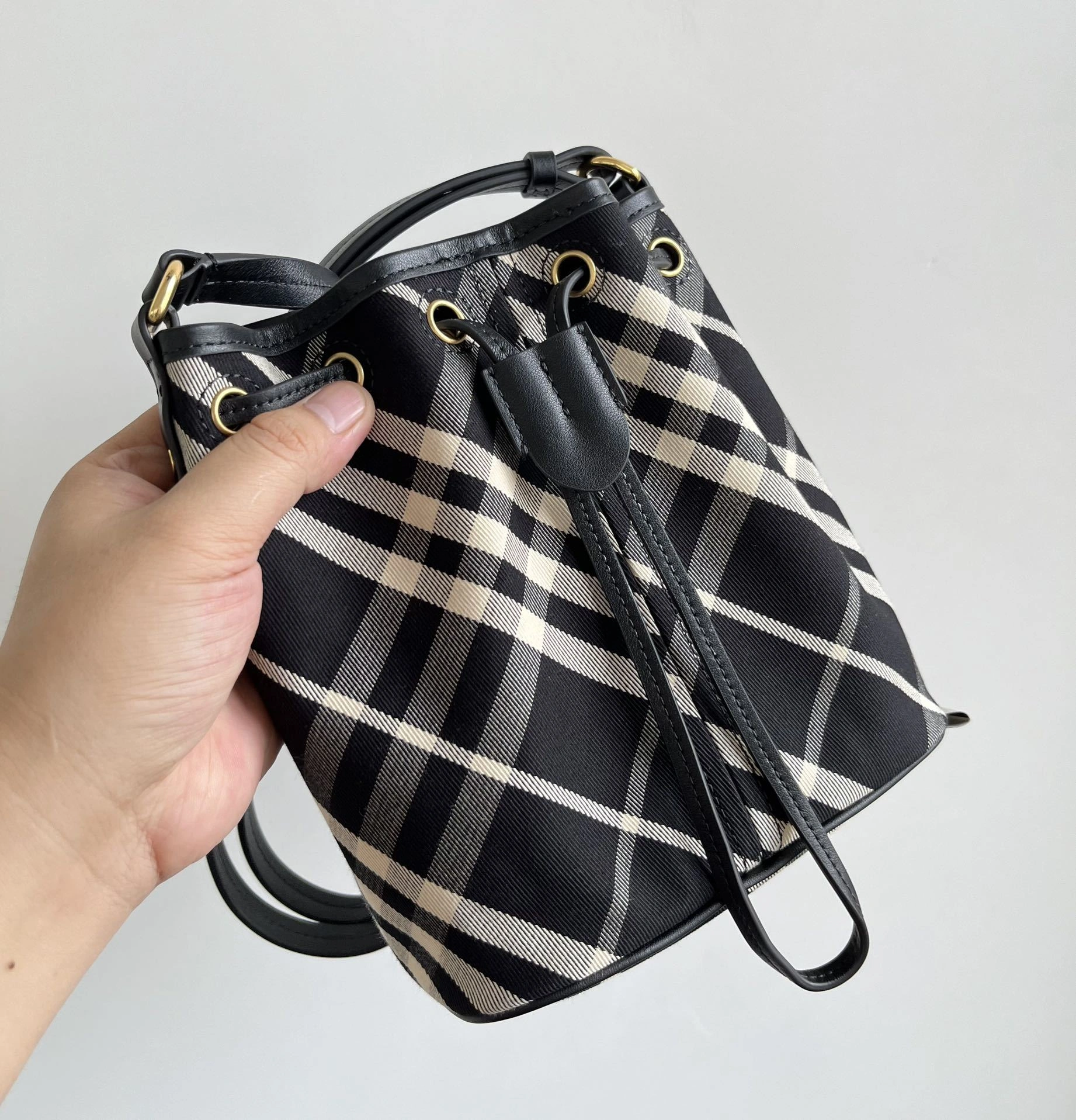 MOMO-- 2ur25rry 80950571 high quality version item:D-B000I2536