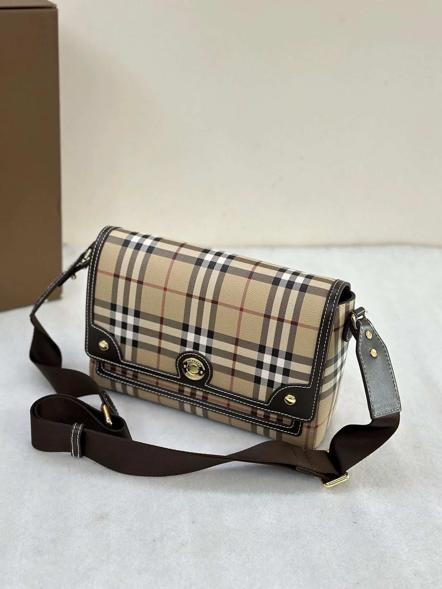 MOMO-- 2ur25rry 80997551 high quality version Note Calfskin item:E-B278A1204