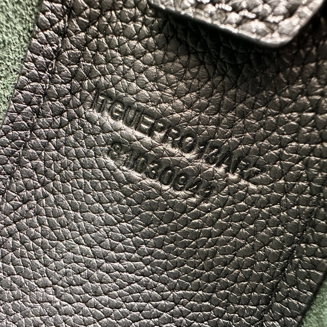 MOMO-- 2ur25rry 81048151 high quality version Knigh Calfskin item:E-B100B2754