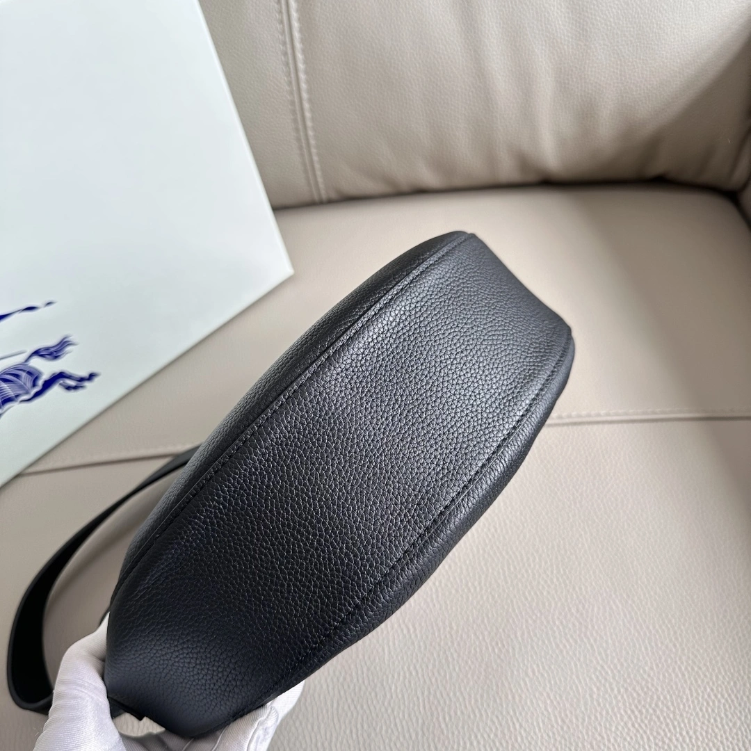 MOMO-- 2ur25rry 81048151 high quality version Knigh Calfskin item:E-B100B2754
