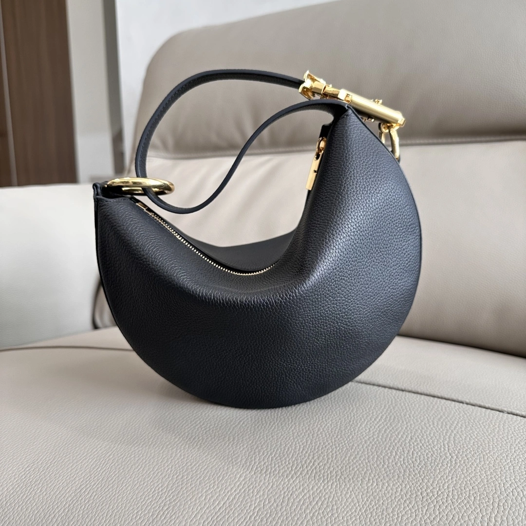 MOMO-- 2ur25rry 81048151 high quality version Knigh Calfskin item:E-B100B2754