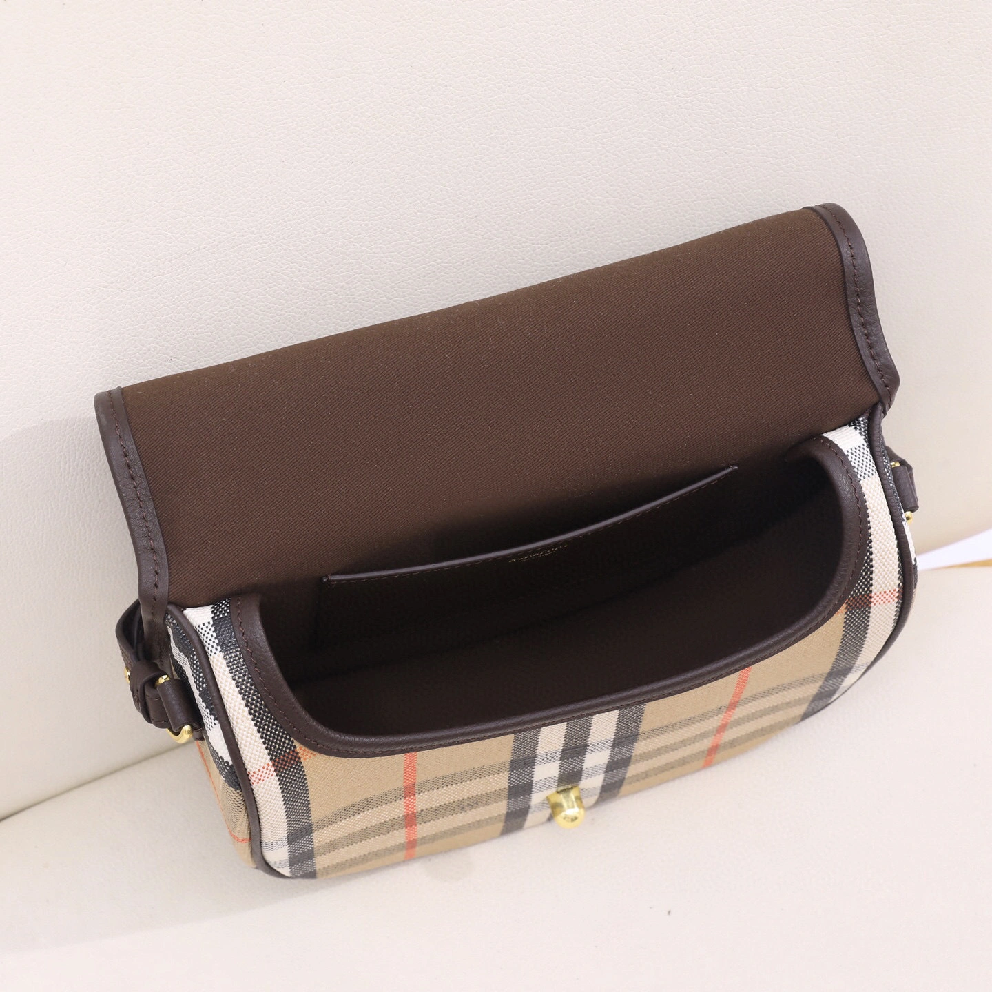 MOMO-- 2ur25rry 81121601 high quality version item:E-B000K0507