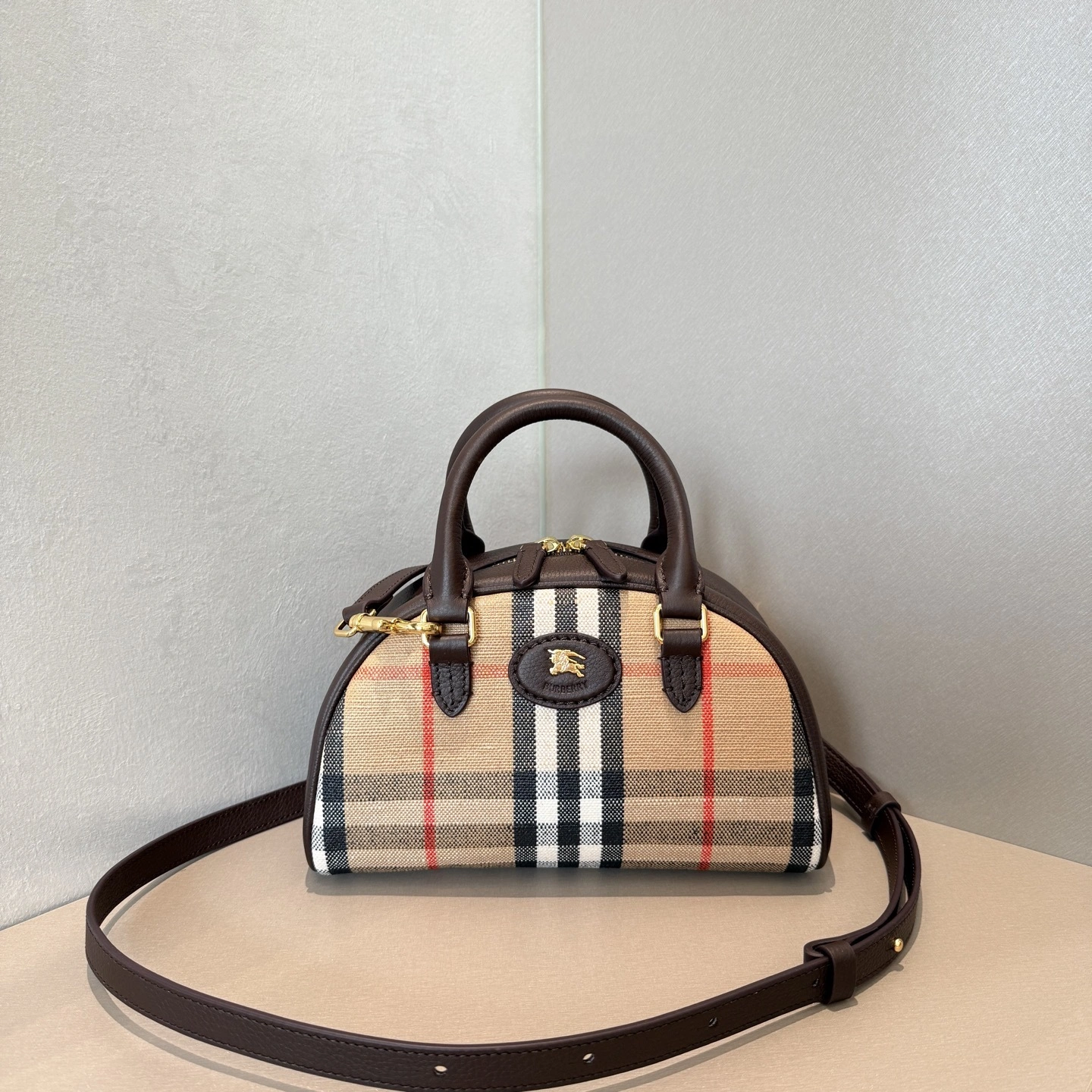 MOMO-- 2ur25rry 81152811 high quality version Highlands Calfskin item:E-B000K0508