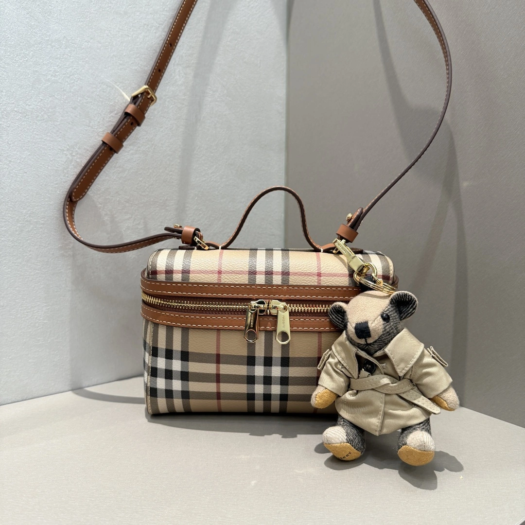 MOMO-- 2ur25rry 81205251 high quality version item:E-B000L0709T