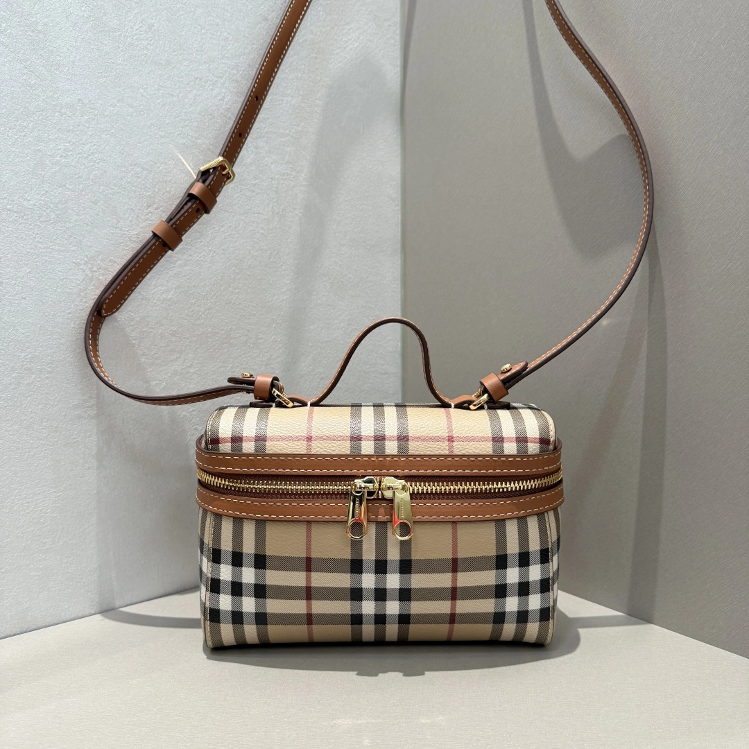 MOMO-- 2ur25rry 81205251 high quality version item:E-B000L0709T