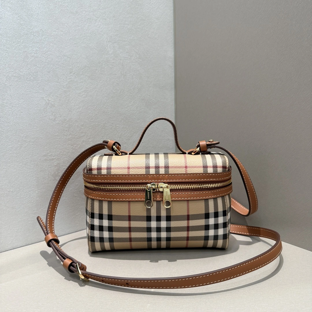 MOMO-- 2ur25rry 81205251 high quality version item:E-B000L0709T