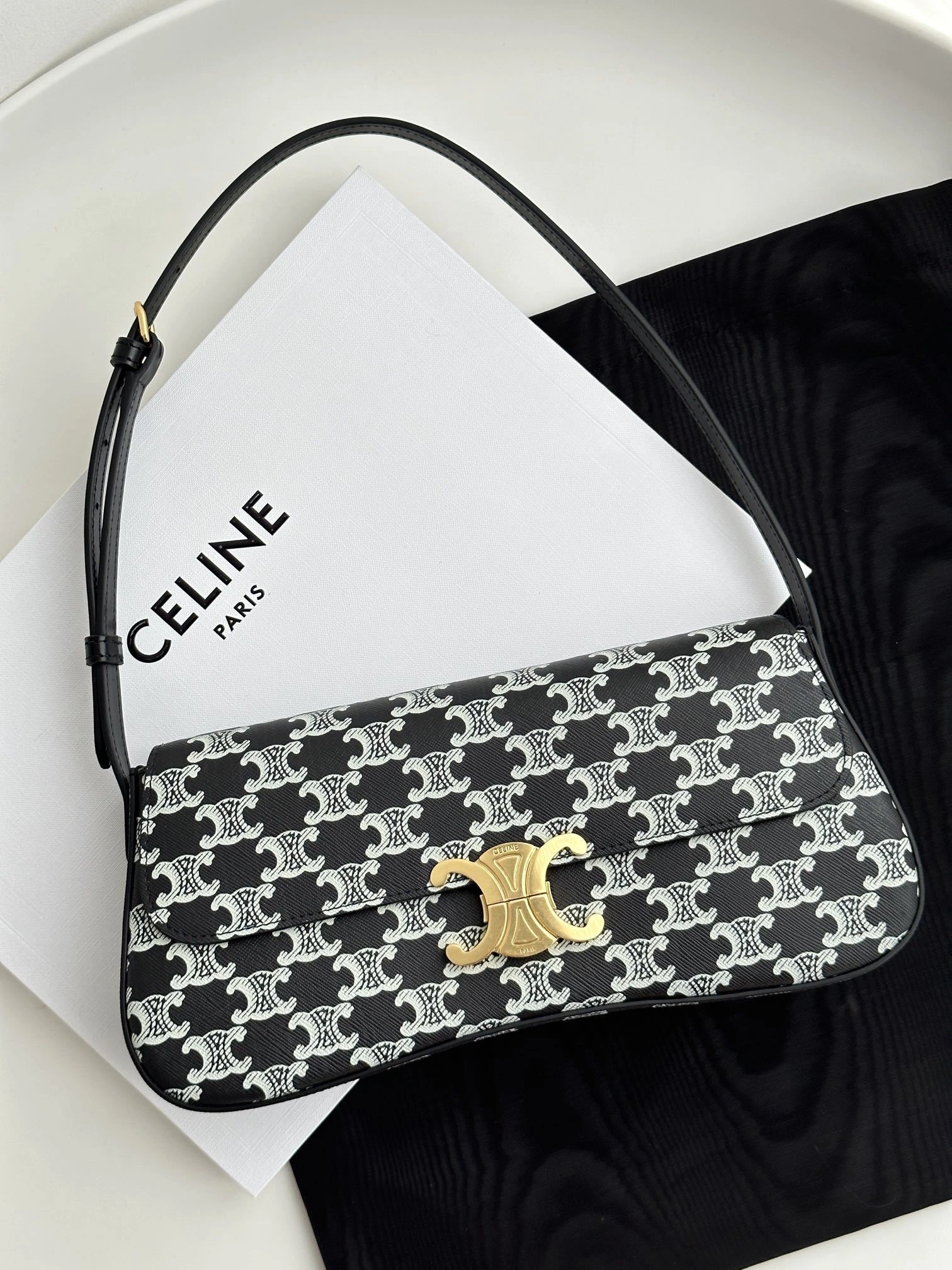 MOMO-- 358i95 115532FQO-38NO Calfskin sheepskin item:D-B000F1979
