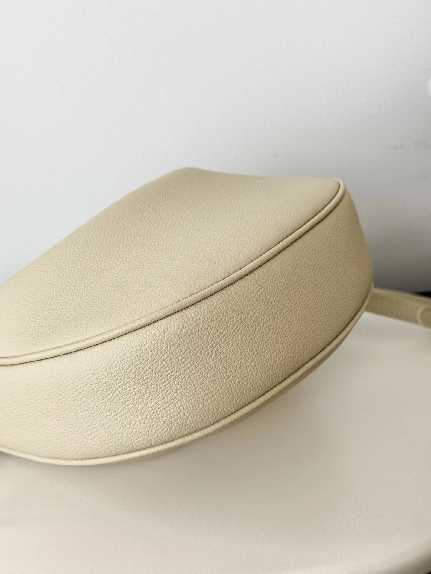 MOMO-- 358i95 120723ENY-02EZ high quality version Calfskin item:E-B805J2420