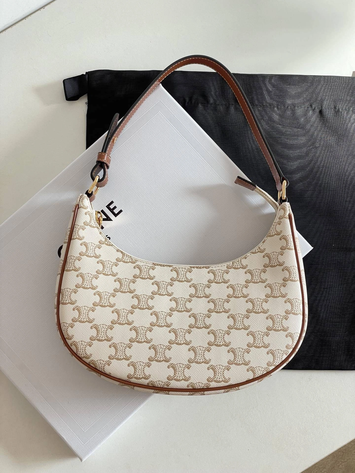MOMO-- 358i95 193952BZJ-01BC high quality version item:E-B805H1507