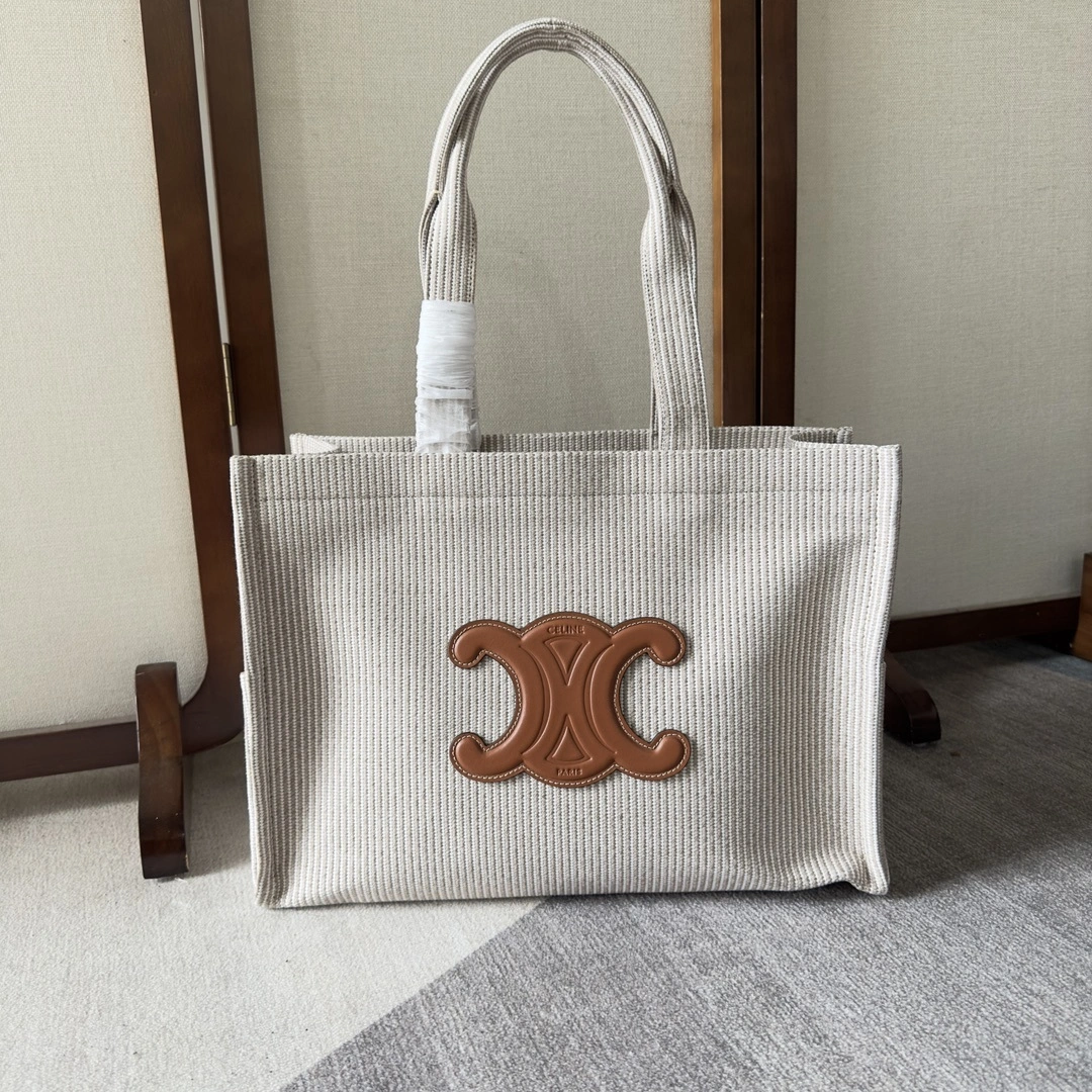 MOMO-- 358i95 196762FEE-02BG item:D-B564G2680