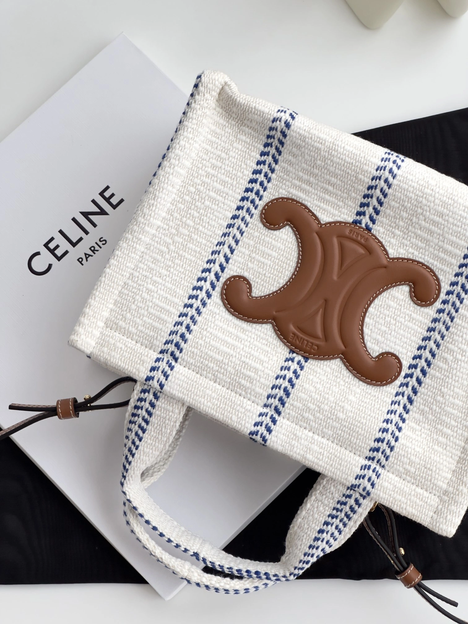 MOMO-- 358i95 199162EYI-01BB item:D-B000F1980