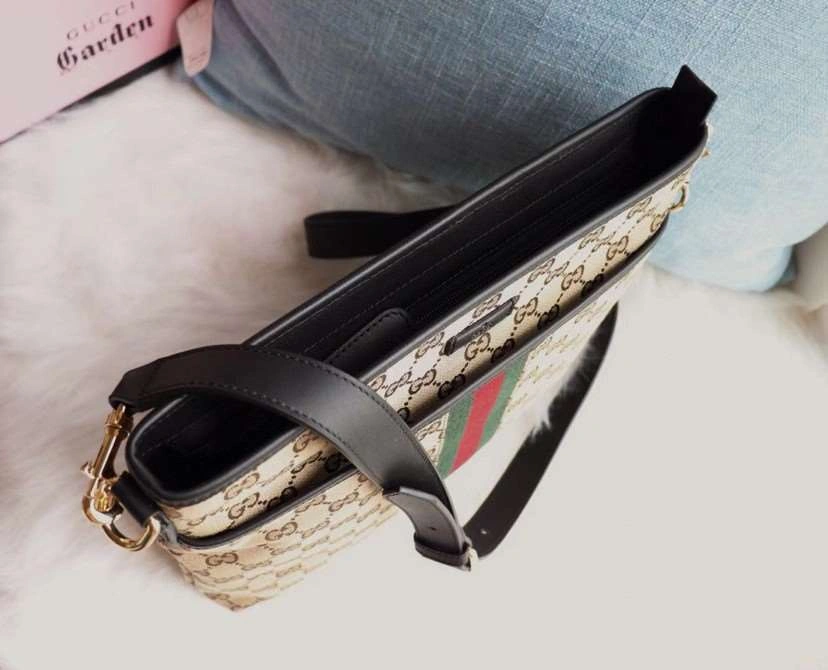*MOMO---388926 item : A-B253G3020