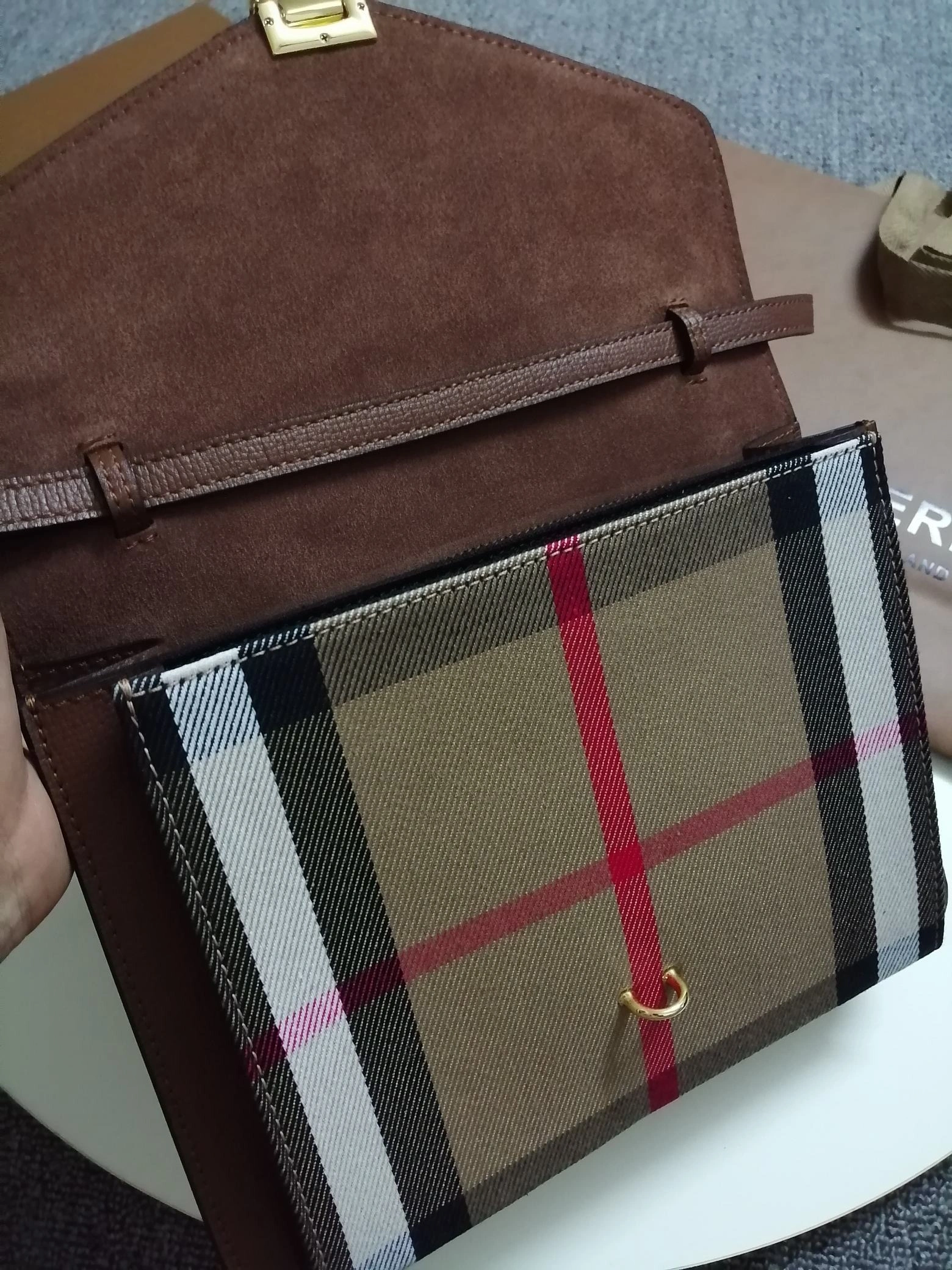 MOMO-- 39808261 item:D-B278A2258R