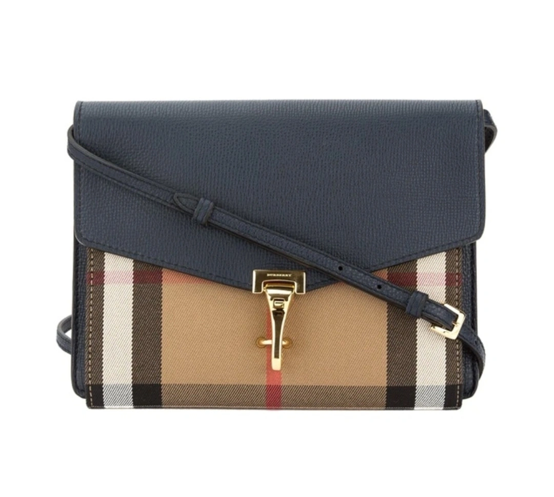 MOMO-- 39972051 item:D-B278A2257R