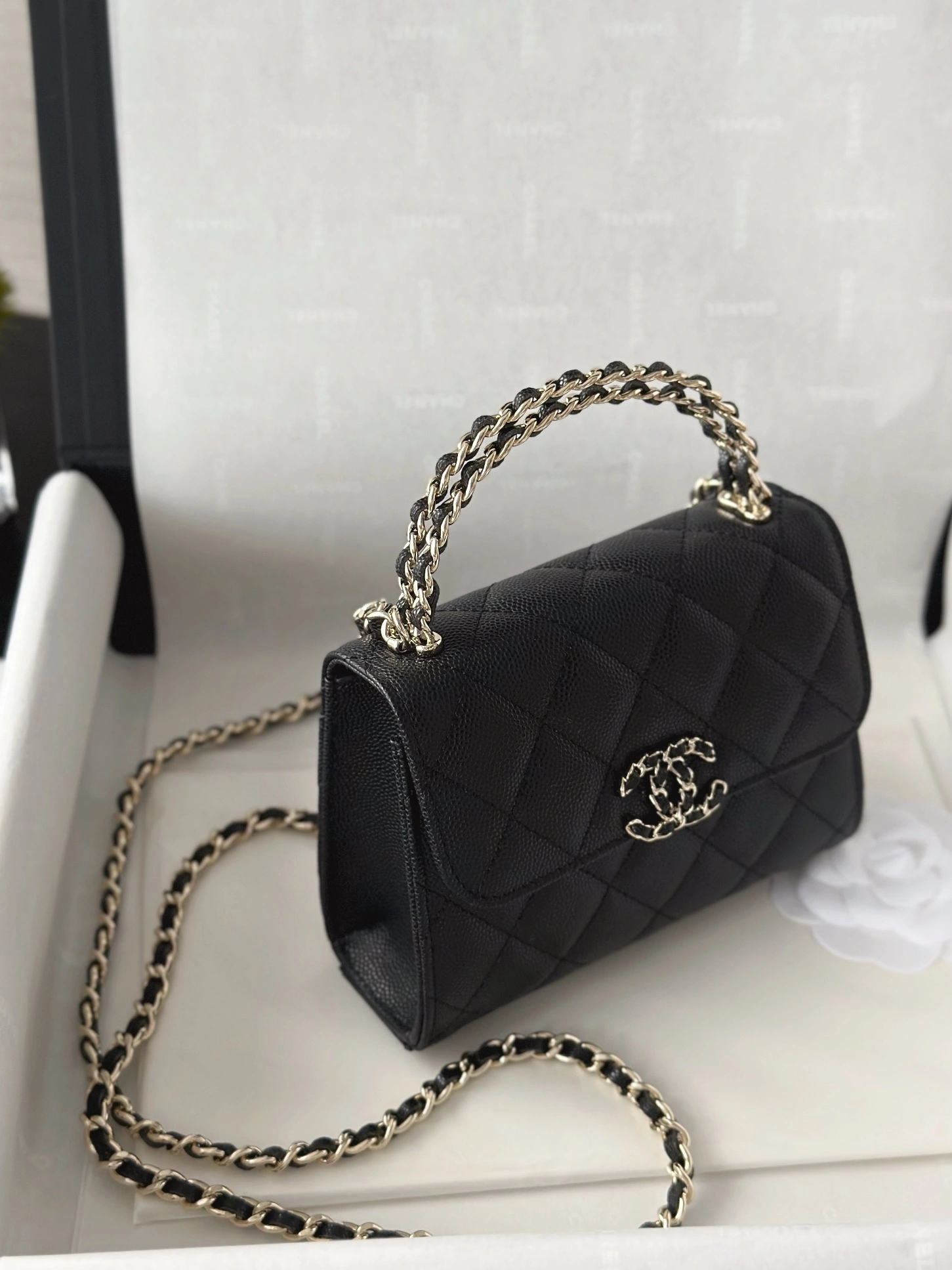 MOMO-- 3h1958 AP3237-B10307-94305 high quality version cowhide item:E-B000D1673
