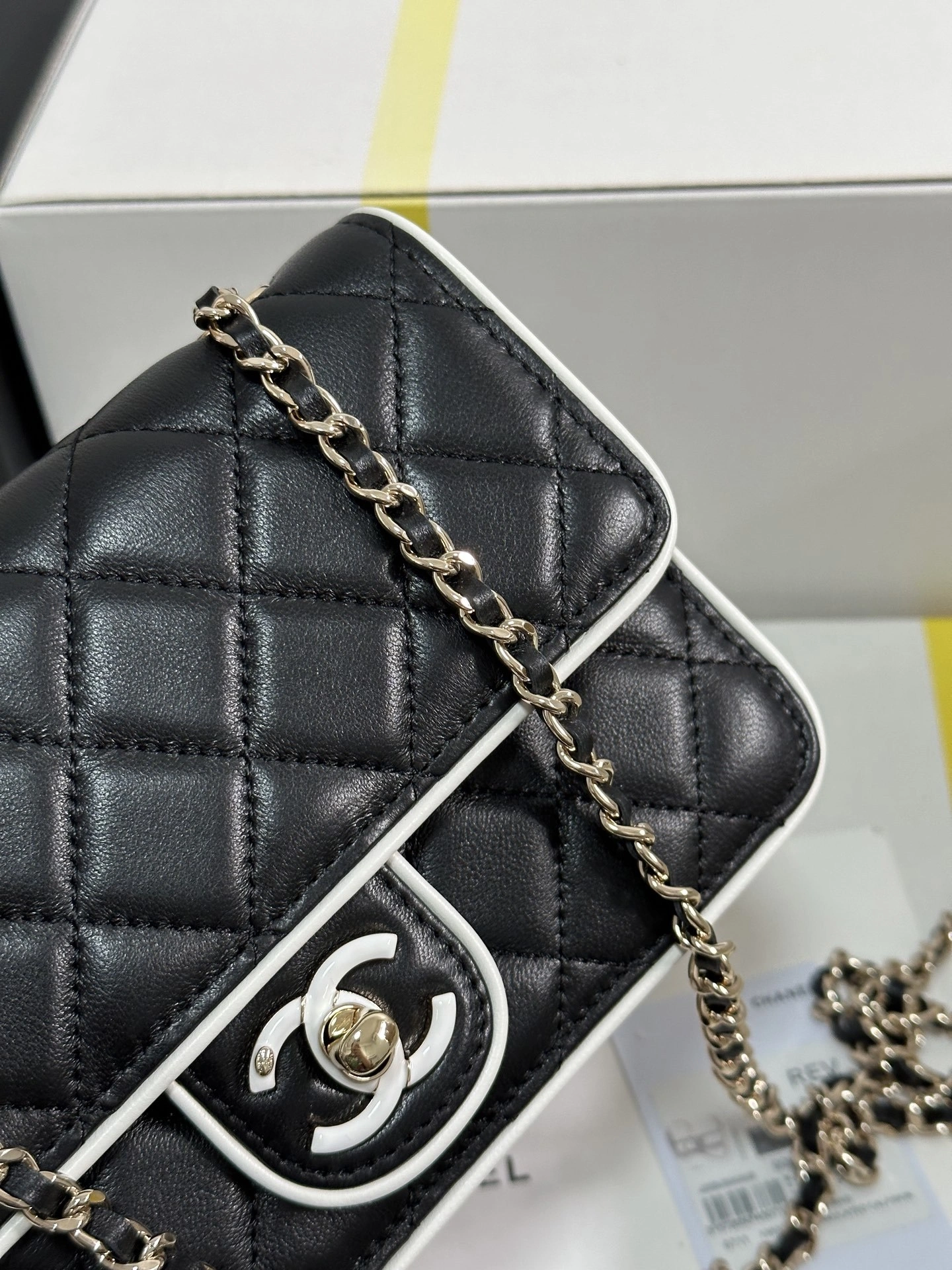 MOMO-- 3h1958 AP4511-B19460-NAFJO high quality version sheepskin item:E-B009D1605