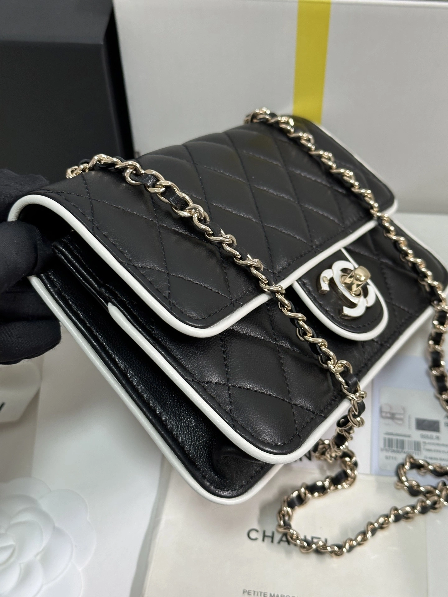 MOMO-- 3h1958 AP4511-B19460-NAFJO high quality version sheepskin item:E-B009D1605