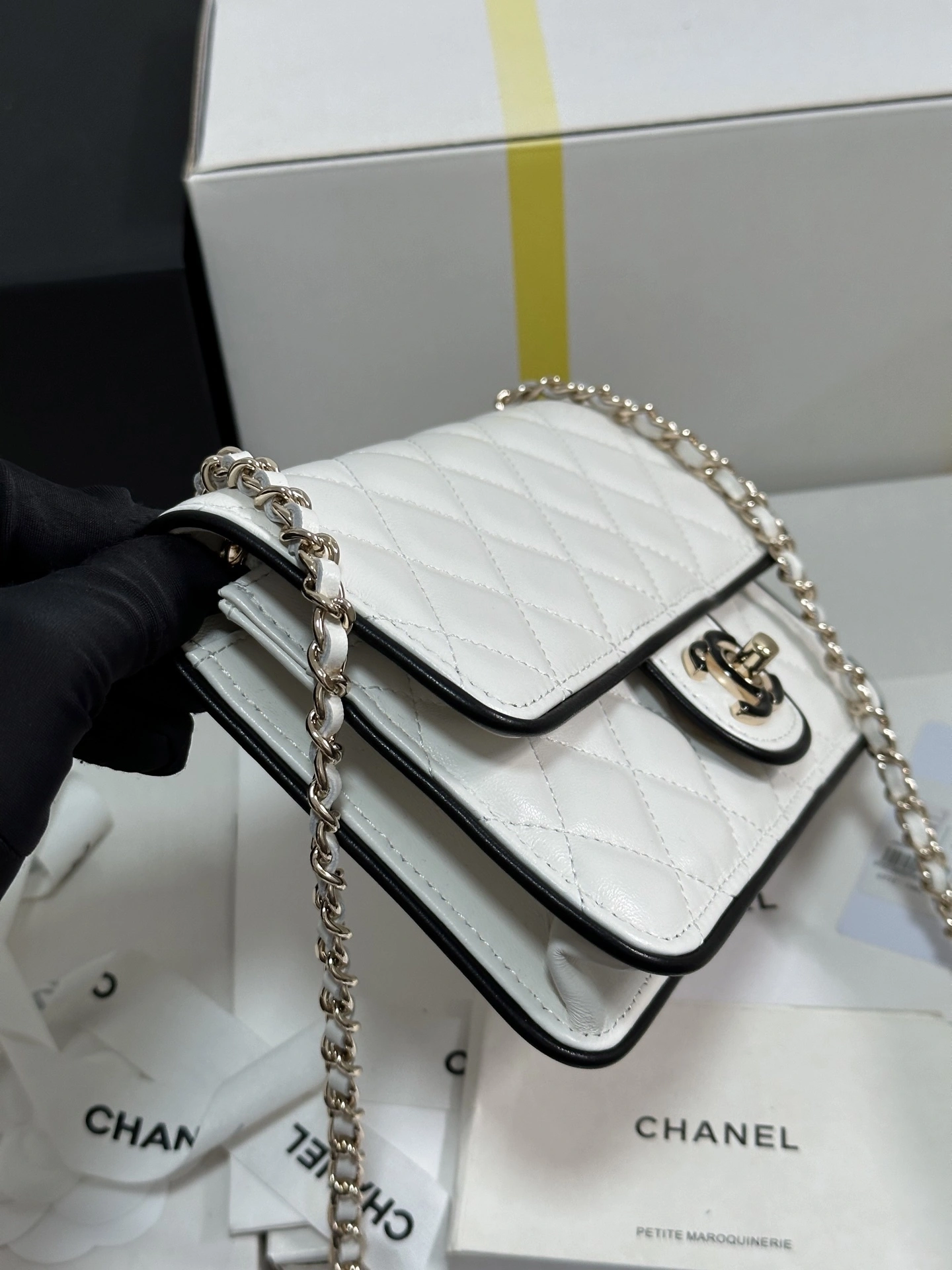 MOMO-- 3h1958 AP4511-B19460-NAFJQ high quality version sheepskin item:E-B009D1606