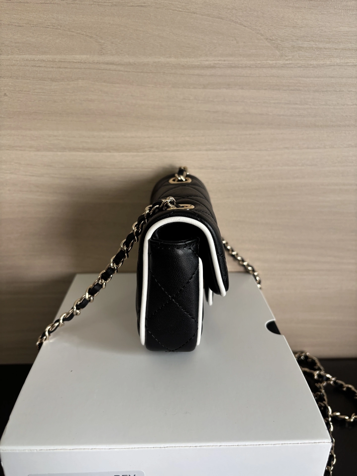 MOMO-- 3h1958 AP4512-B19460-NAFJO high quality version item:E-B845D1610