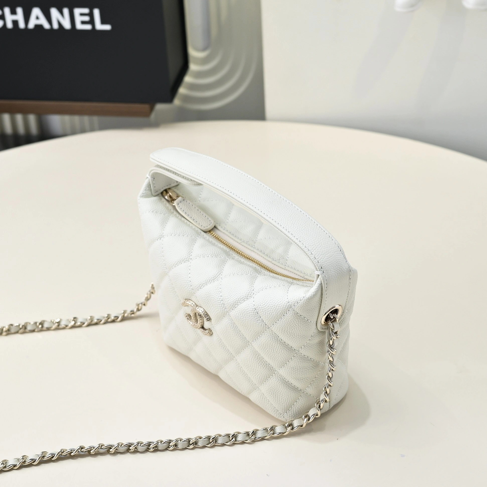 MOMO-- 3h1958 AP4747-B20637-10601 high quality version Calfskin item:E-B845J1908
