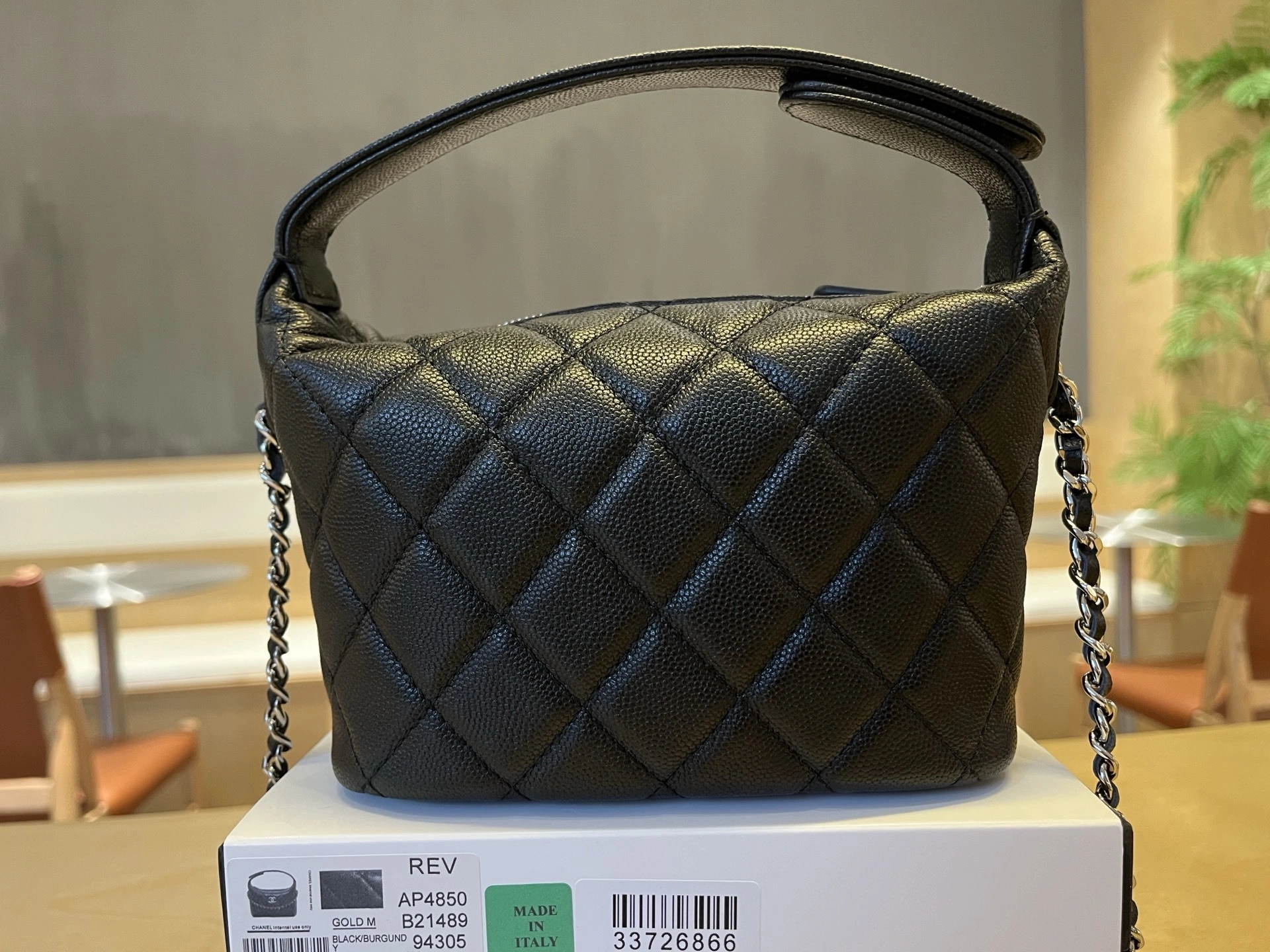 MOMO-- 3h1958 AP4850-B21489-94305 high quality version Calfskin item:E-B108J1909