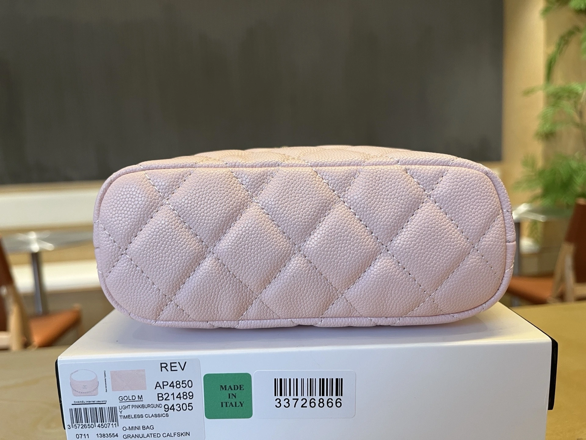MOMO-- 3h1958 AP4850-B21489-U2360 high quality version Calfskin item:E-B108J1910