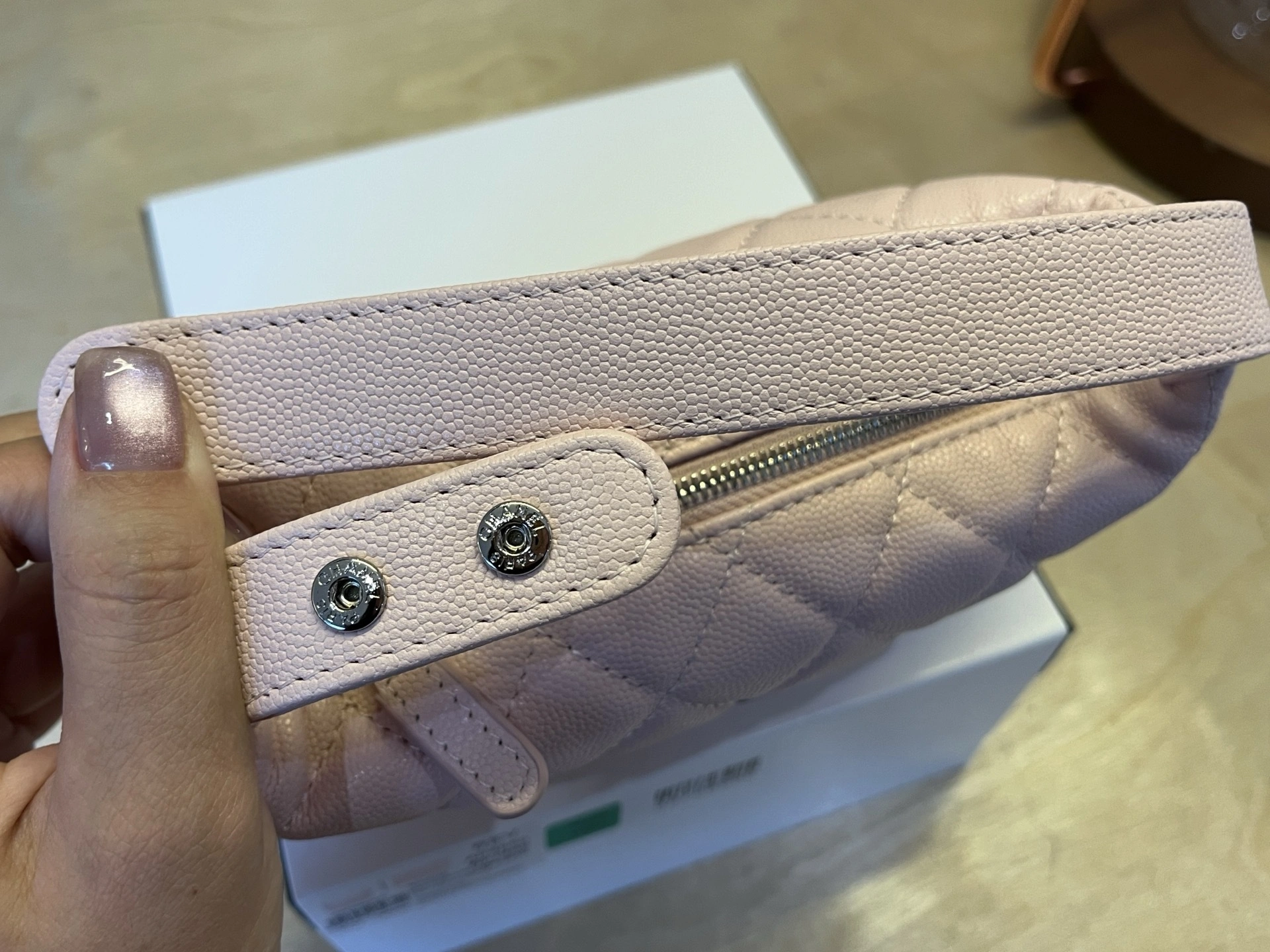 MOMO-- 3h1958 AP4850-B21489-U2360 high quality version Calfskin item:E-B108J1910
