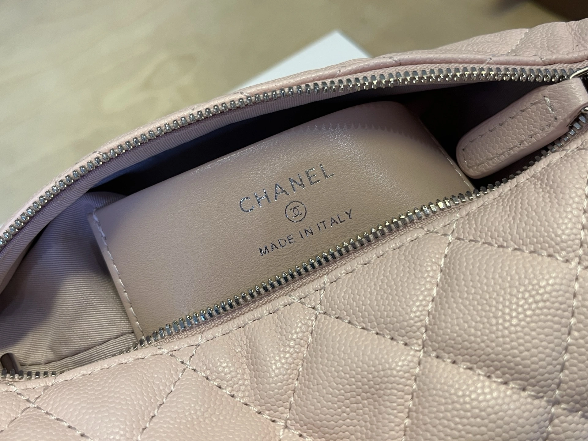 MOMO-- 3h1958 AP4850-B21489-U2360 high quality version Calfskin item:E-B108J1910