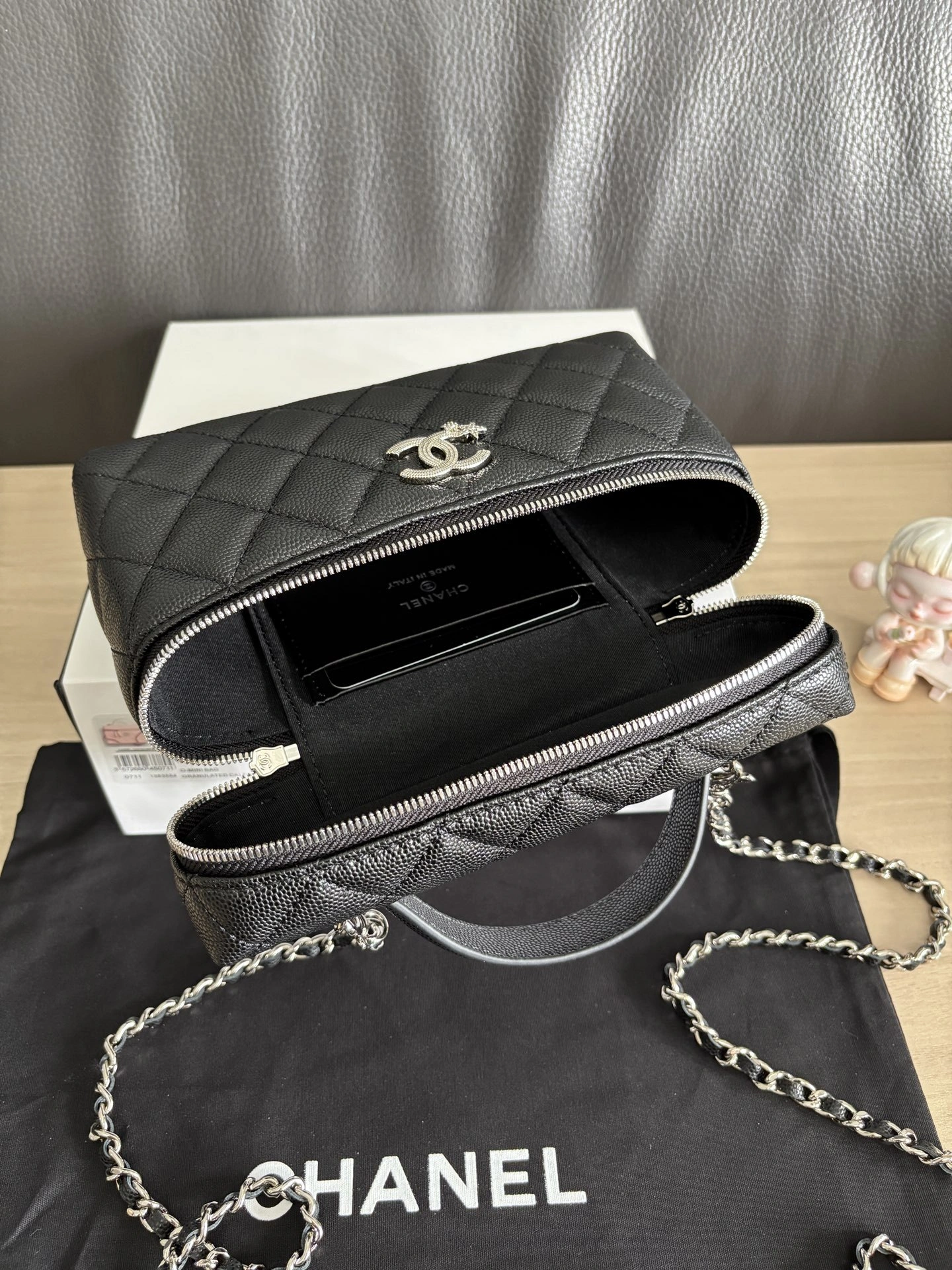 MOMO-- 3h1958 AP4854-B21489-94305 high quality version Calfskin item:E-B108J1912