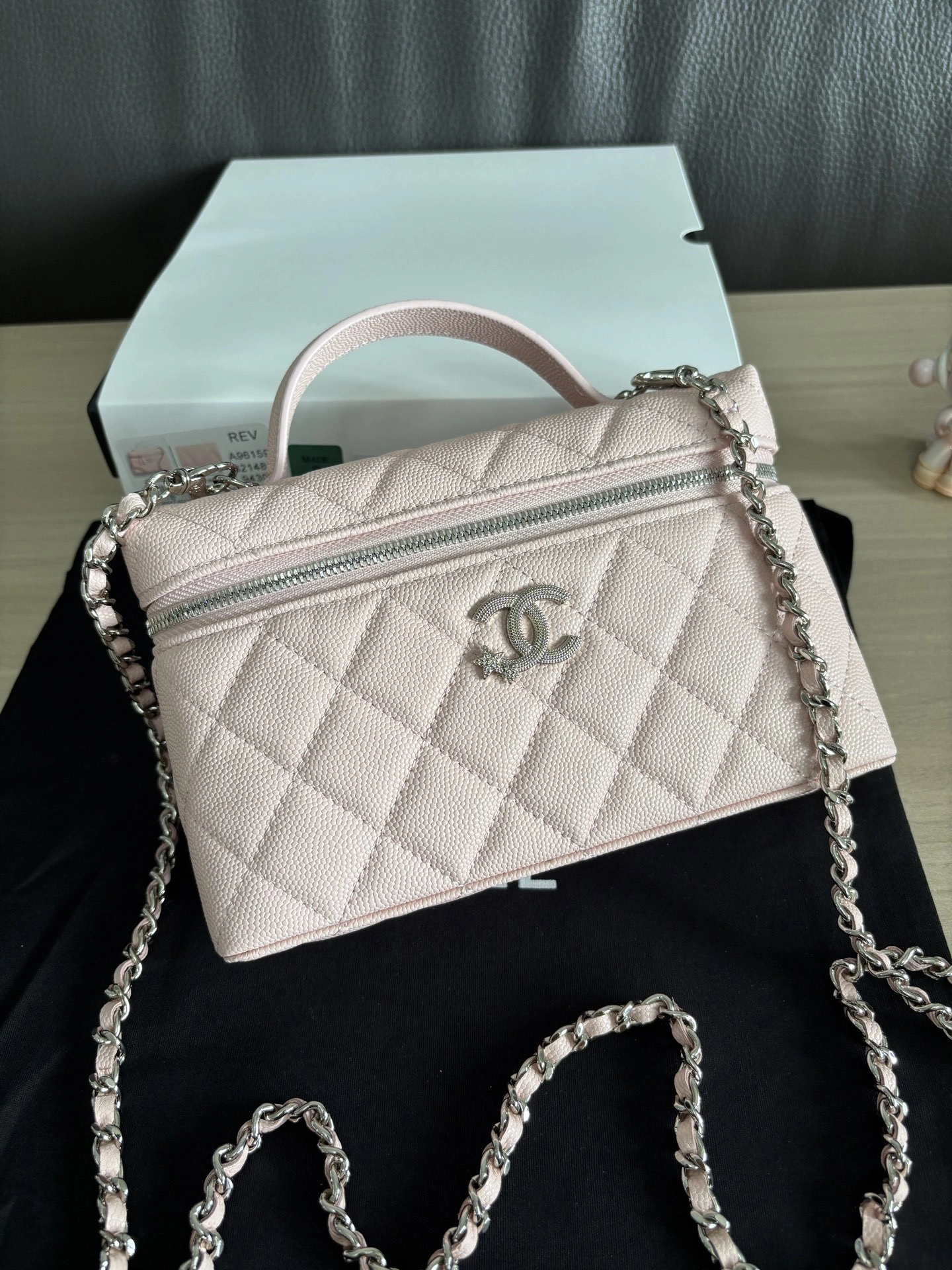 MOMO-- 3h1958 AP4854-B21489-U2360 high quality version Calfskin item:E-B108J1913