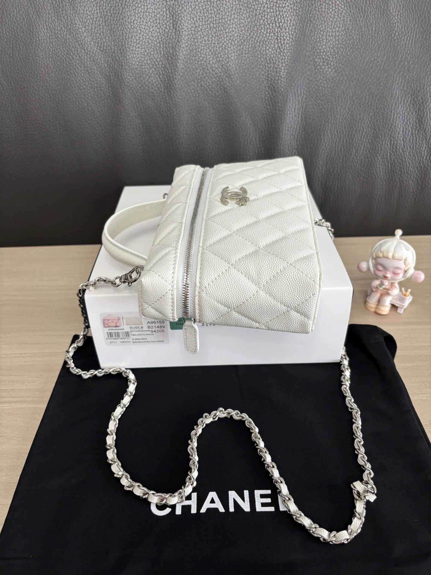 MOMO-- 3h1958 AP4854-B21489-U2361 high quality version Calfskin item:E-B108J1914