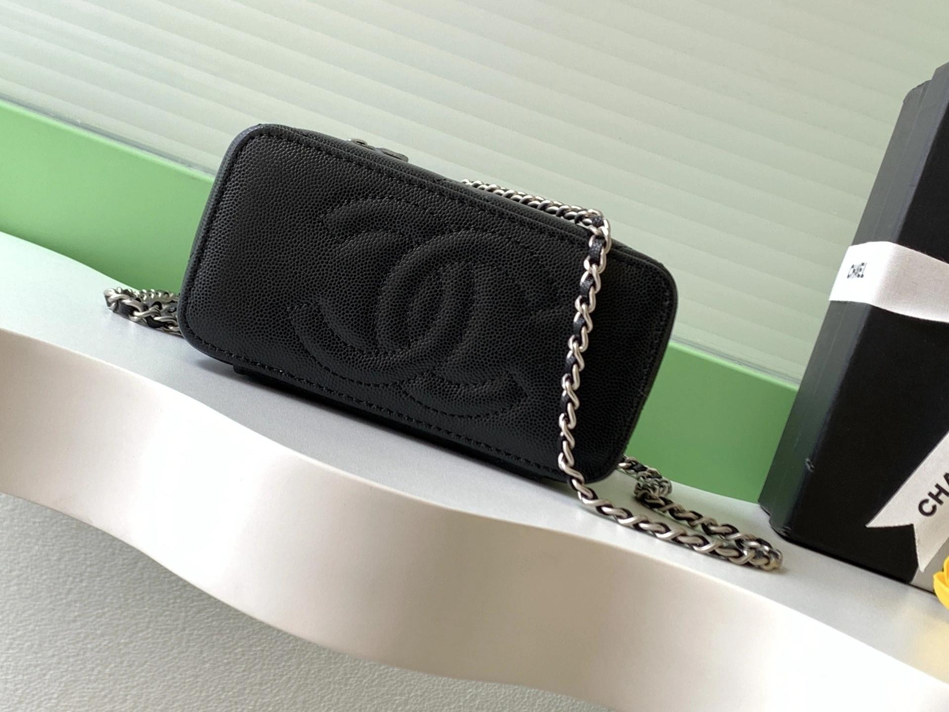 MOMO-- 3h1958 AP4933-B22105-94305 high quality version cowhide item:E-B000J1942