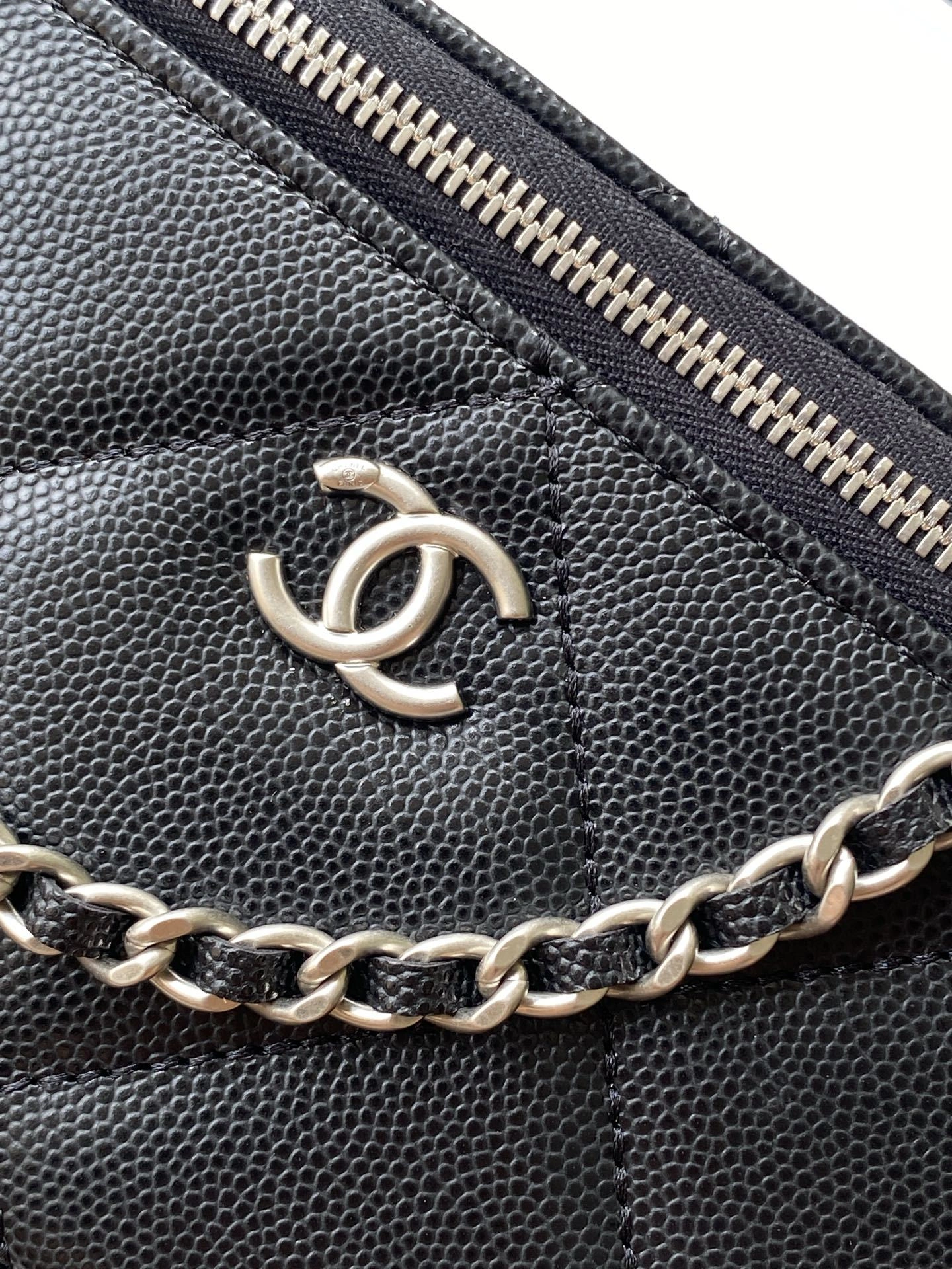 MOMO-- 3h1958 AP4933-B22105-94305 high quality version cowhide item:E-B000J1942