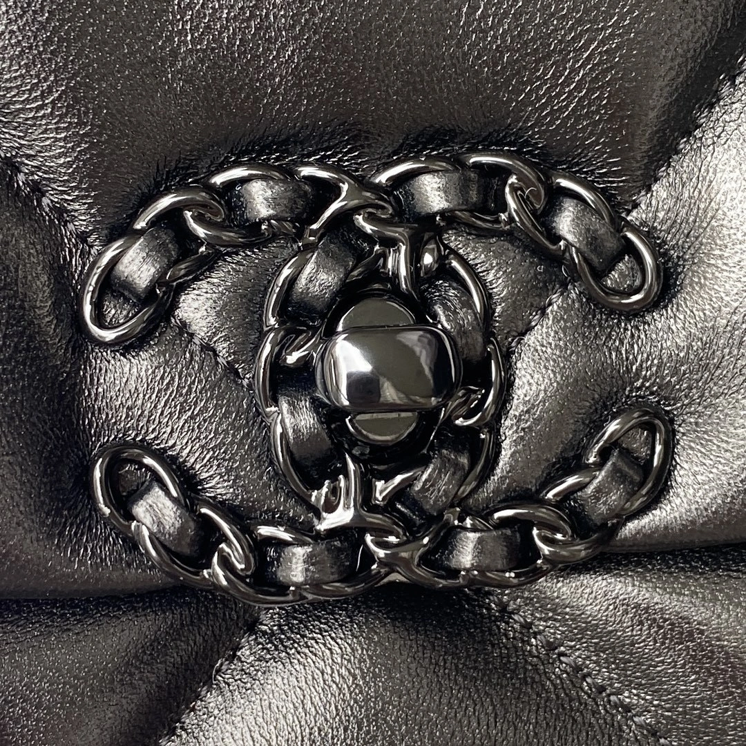 MOMO-- 3h1958 AS1160-B07676-94305 high quality version Ohanel item:E-B177H2524