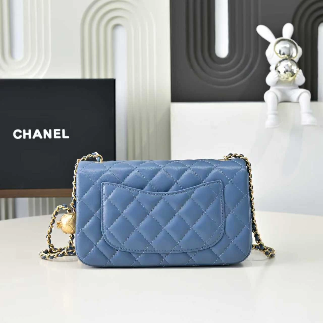 MOMO-- 3h1958 AS1787-B02916-NR651 high quality version sheepskin item:E-B000I1801