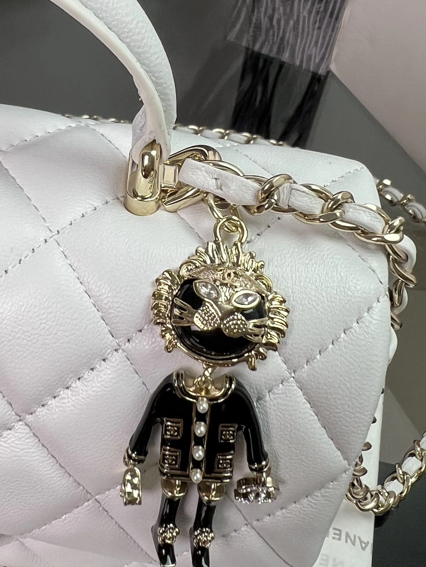 MOMO-- 3h1958 AS2431-B07876-10601 high quality version sheepskin item:E-B000I1781