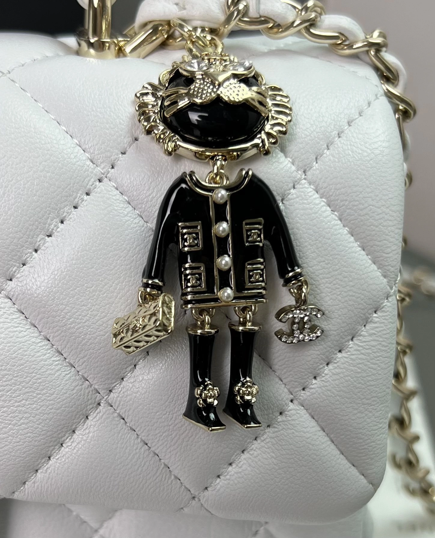 MOMO-- 3h1958 AS2431-B07876-10601 high quality version sheepskin item:E-B000I1781