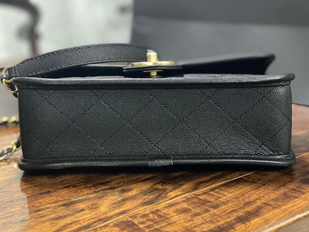 MOMO-- 3h1958 AS3653-B21400-94305 high quality version cowhide item:E-B000J1920