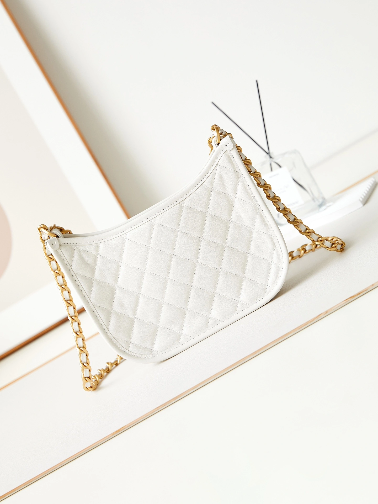 MOMO-- 3h1958 AS4666 B16235 10601 high quality version cowhide item:D-B000L2521