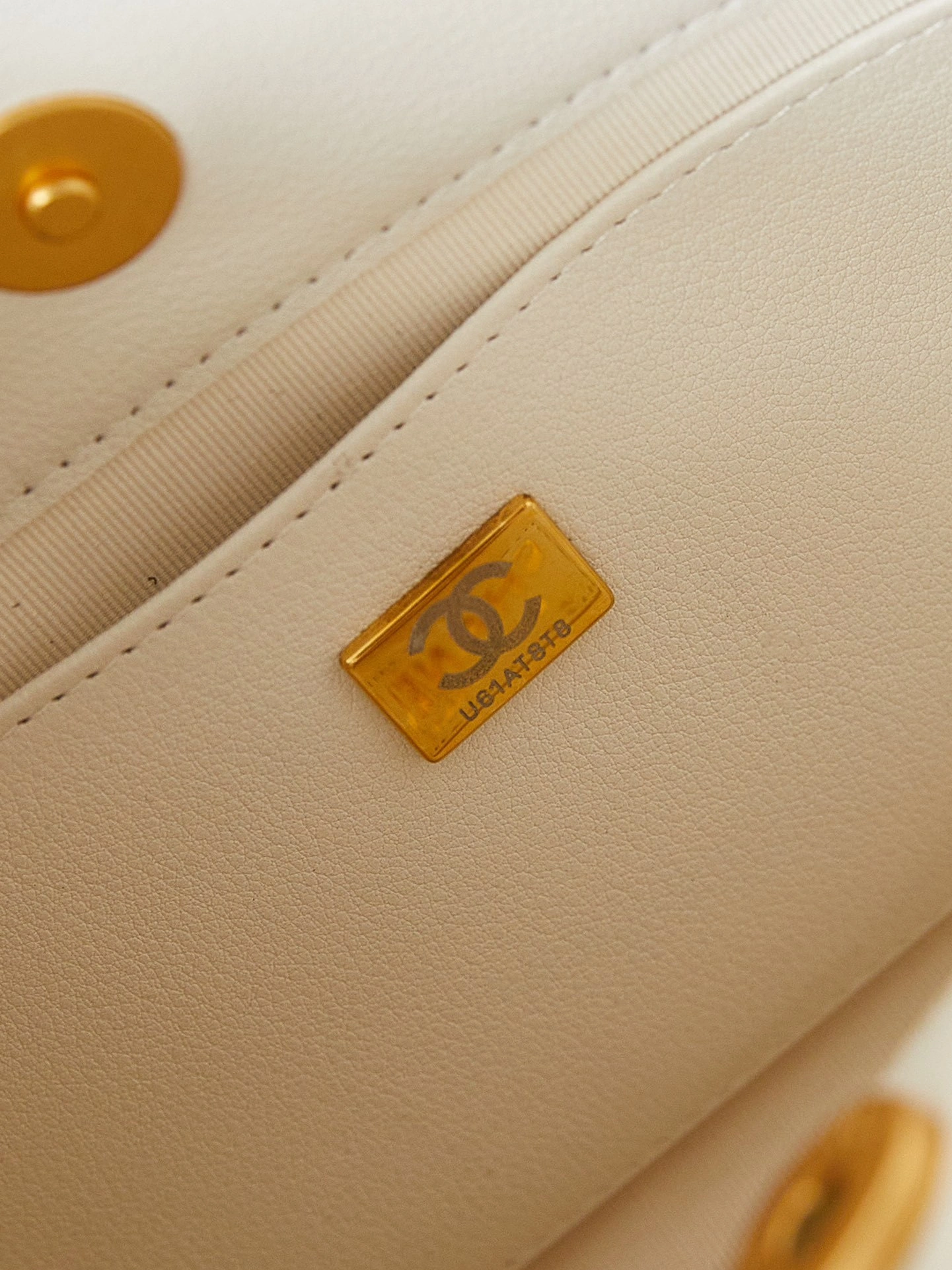 MOMO-- 3h1958 AS4666 B16235 10601 high quality version cowhide item:D-B000L2521