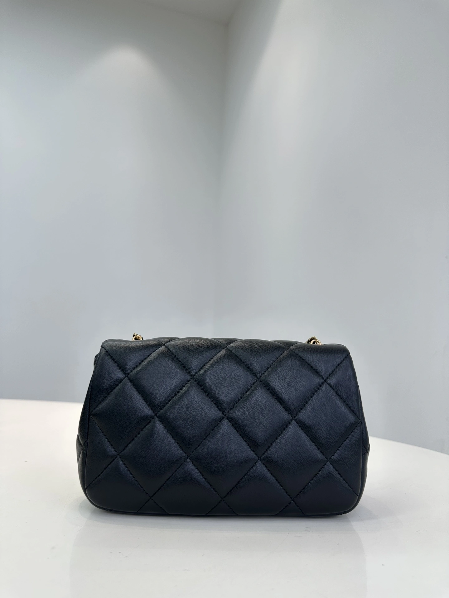 MOMO-- 3h1958 AS4861-B16574-94305 sheepskin item:D-B432F2106