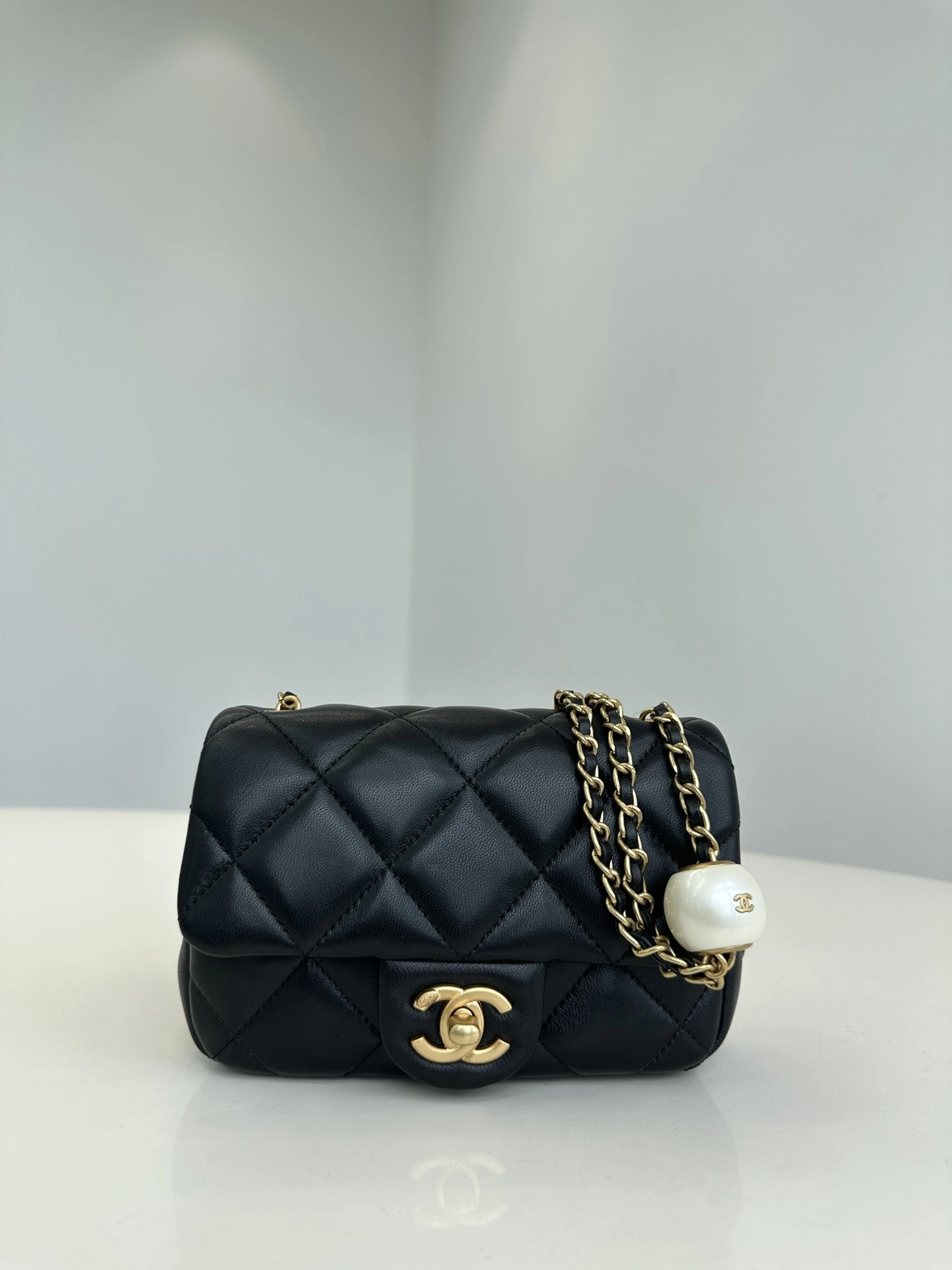 MOMO-- 3h1958 AS4868-B16574-94305 sheepskin item:D-B432F2107