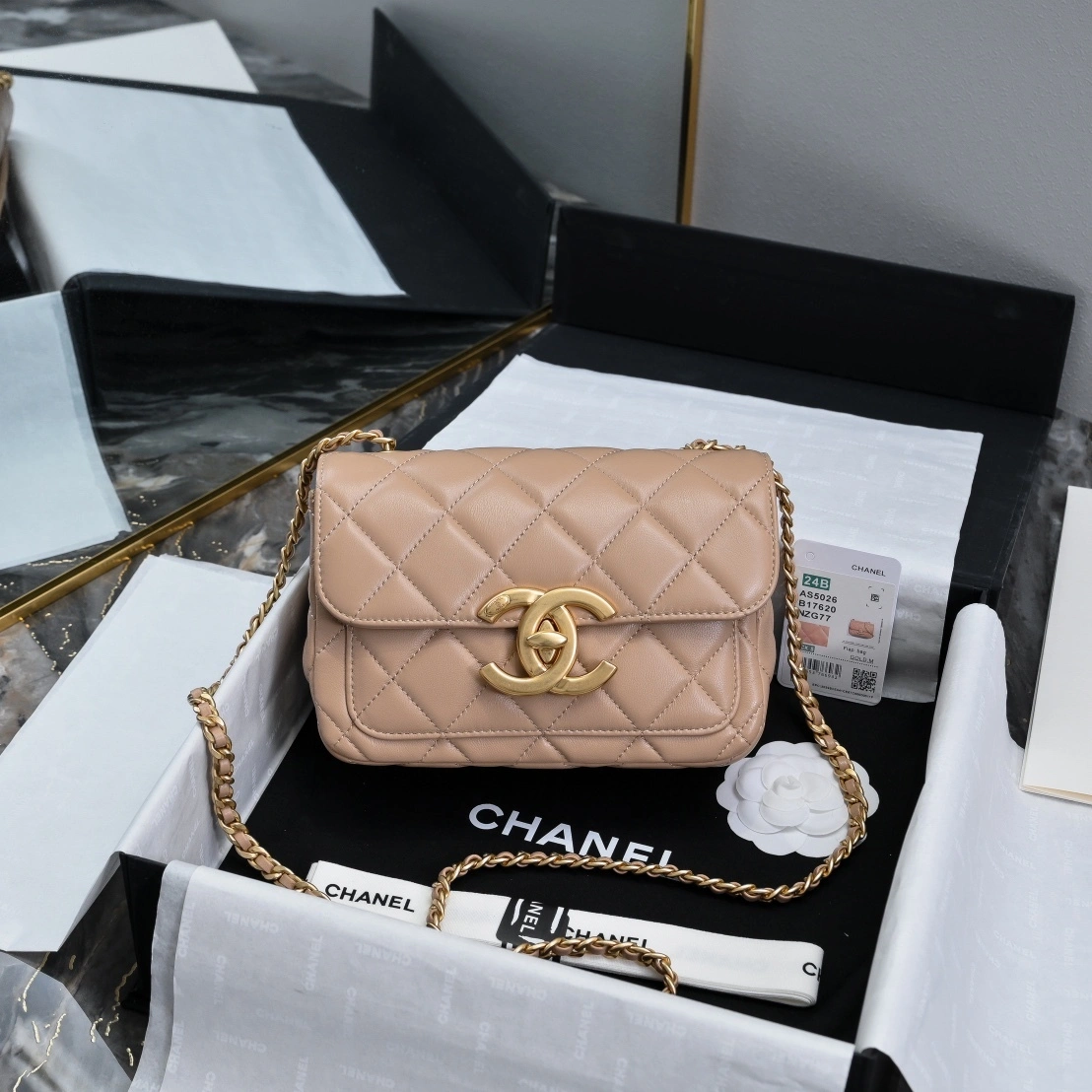 MOMO-- 3h1958 AS5026 B17620 NZG77 high quality version cowhide item:D-B000L2502