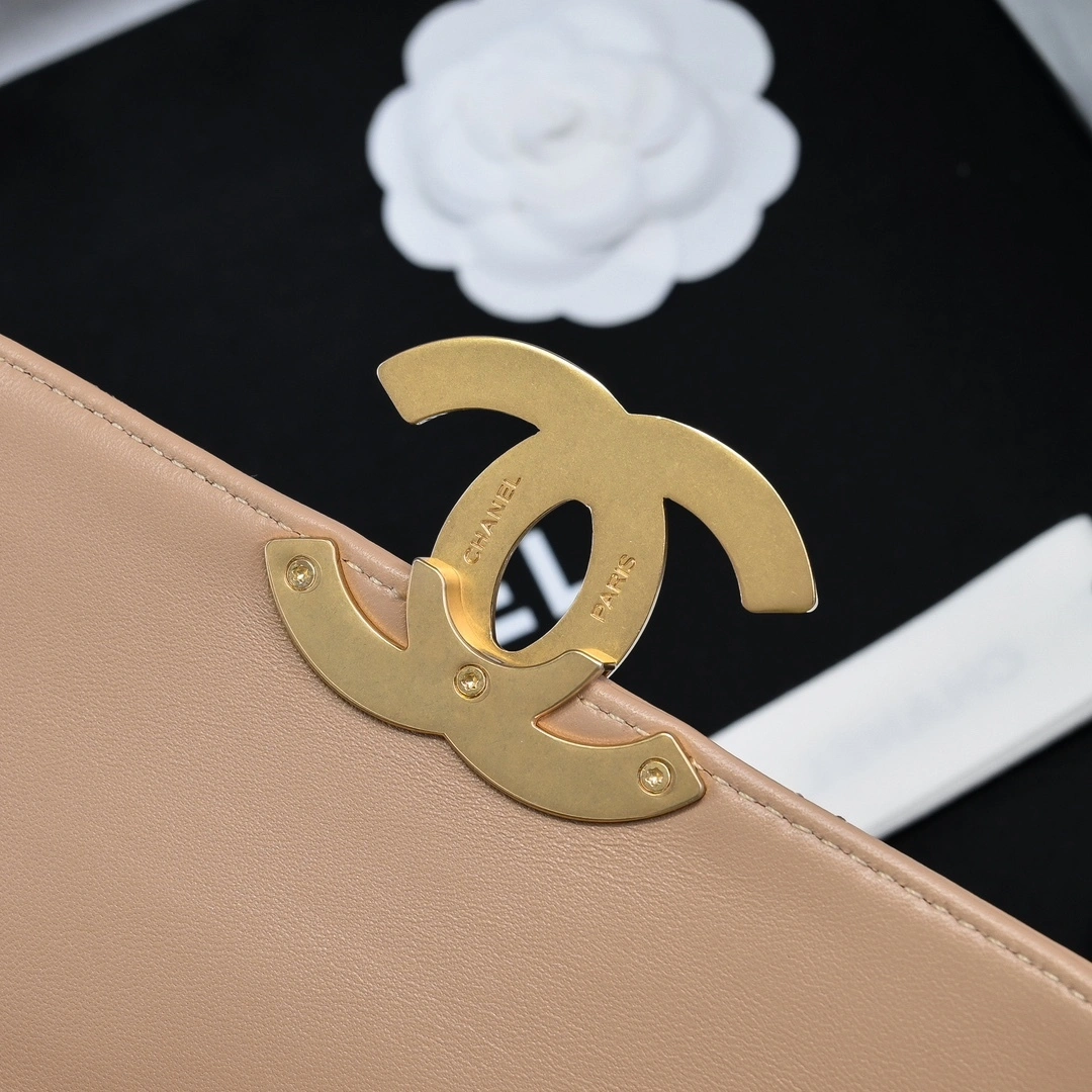 MOMO-- 3h1958 AS5026 B17620 NZG77 high quality version cowhide item:D-B000L2502