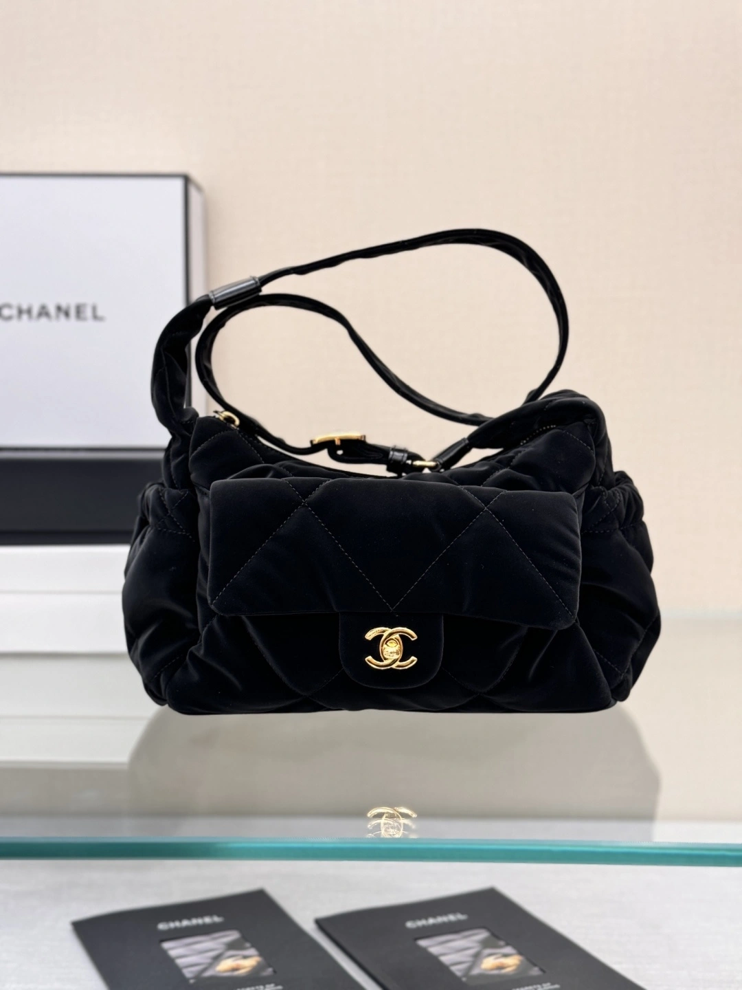 MOMO-- 3h1958 AS5054-B17670-94305 high quality version item:E-B000L0723T