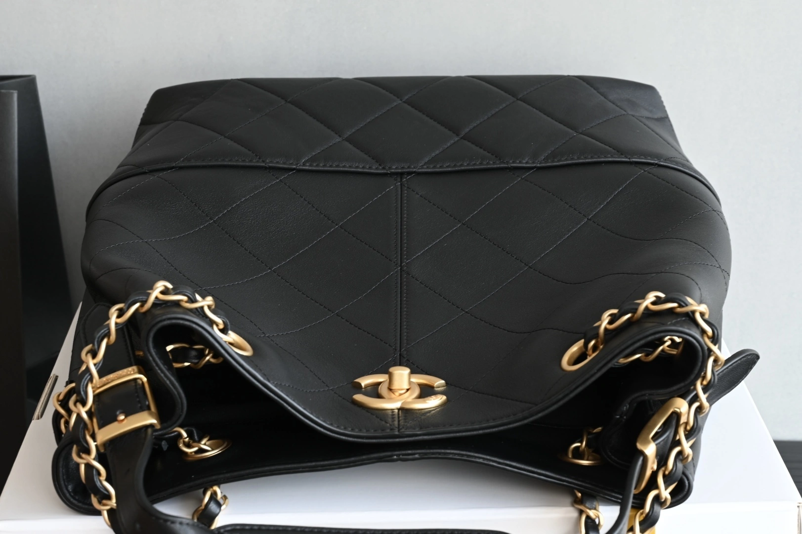 MOMO-- 3h1958 AS5636-B20829-94305 high quality version sheepskin item:E-B177I2111