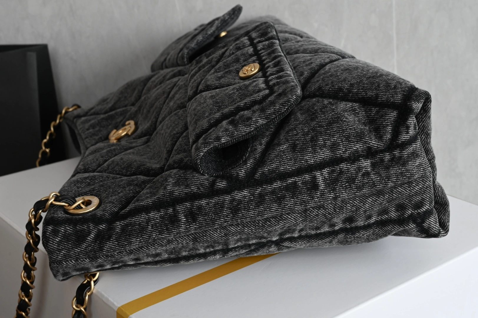 MOMO-- 3h1958 AS5740-B22144-94305 high quality version item:E-B000L0728T