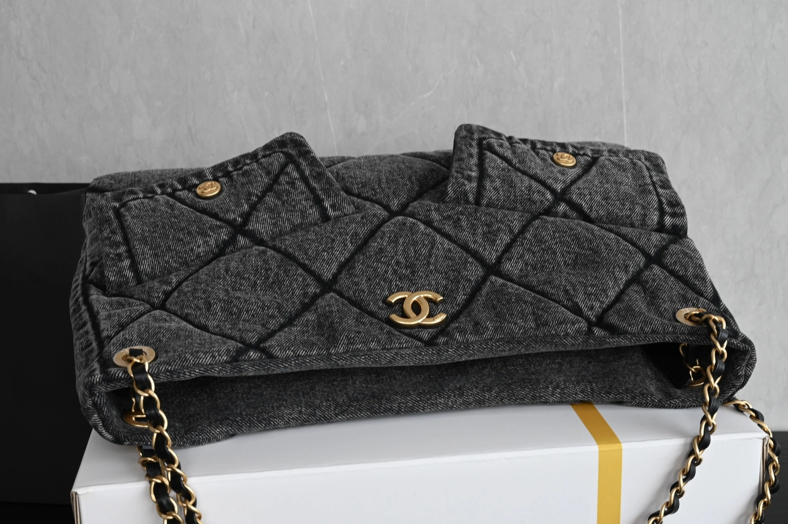MOMO-- 3h1958 AS5740-B22144-94305 high quality version item:E-B000L0728T