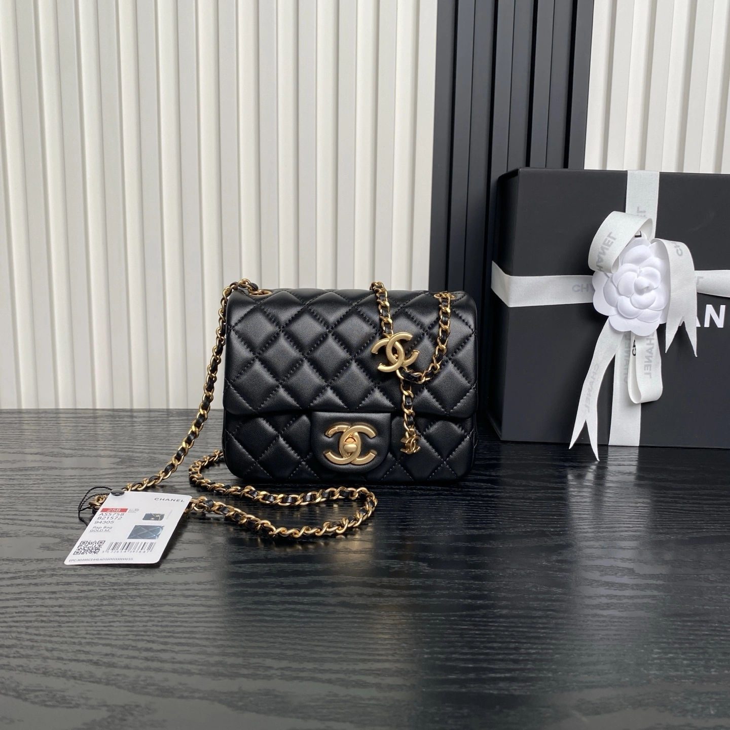 MOMO-- 3h1958 AS5758-B21572-94305 high quality version sheepskin item:E-B177H2525