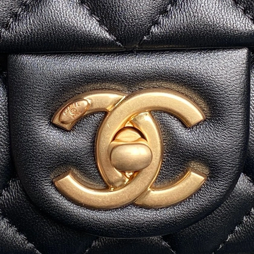 MOMO-- 3h1958 AS5758-B21572-94305 high quality version sheepskin item:E-B177H2525